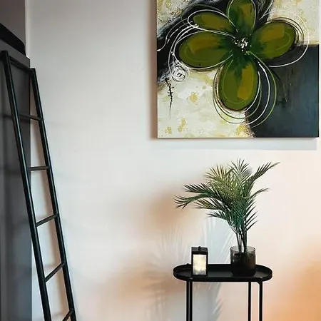 Apartment Getaway *